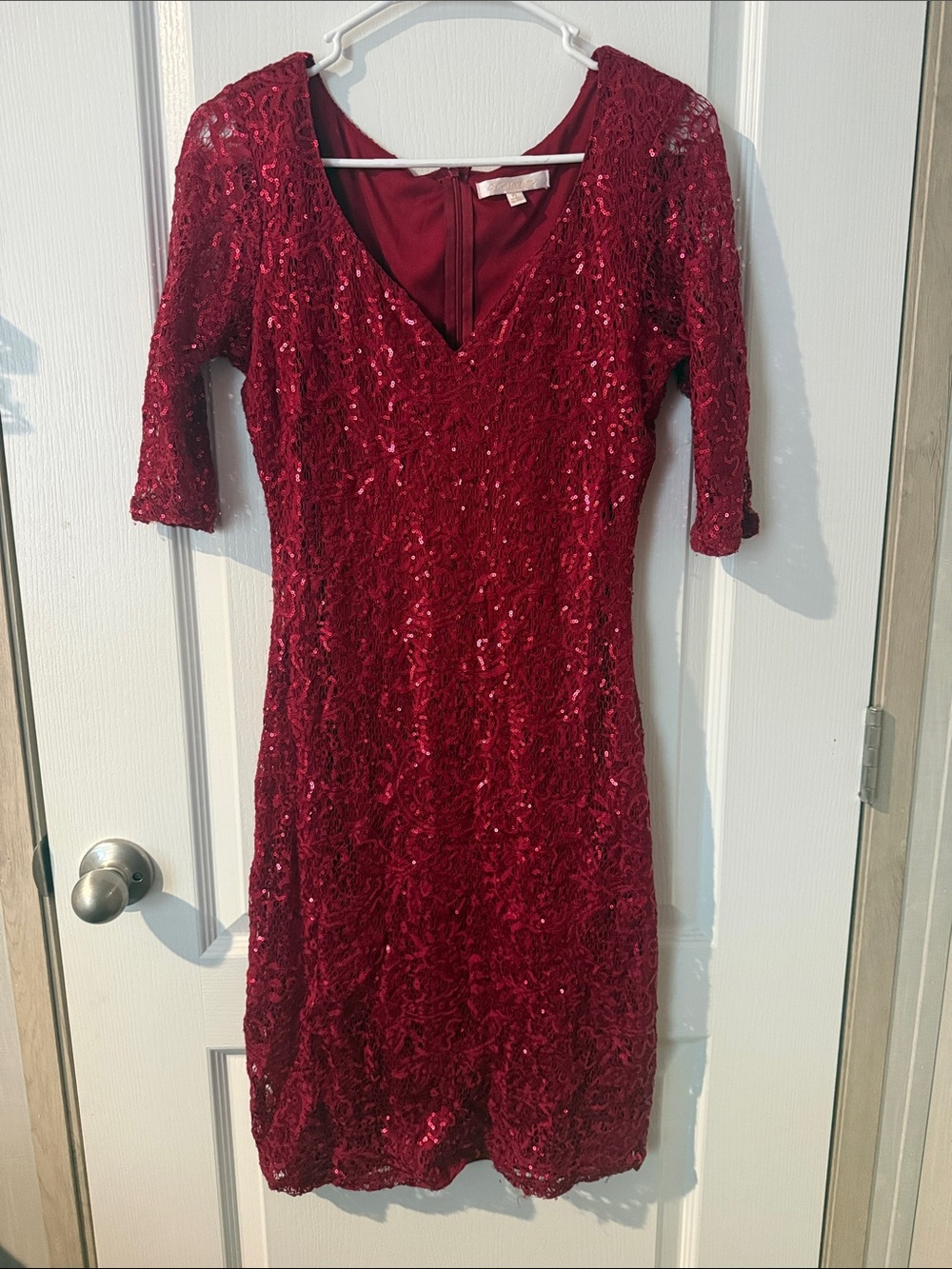 GG Collection Burgundy Sequin Lace Midi Dress